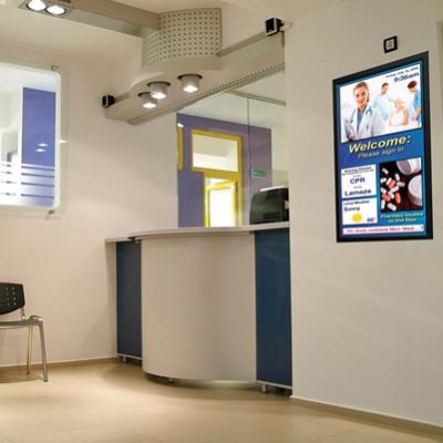 Цифрові вивіски в Медустановах та лабораторіях